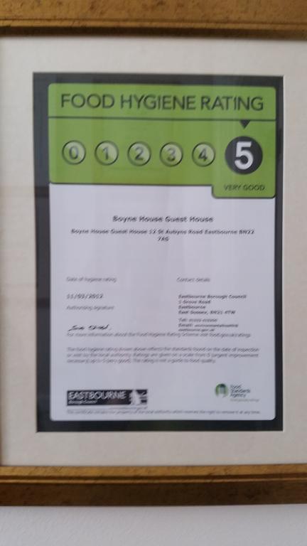 Boyne House Guest House Torneo de Torneo de Eastbourne Exterior foto